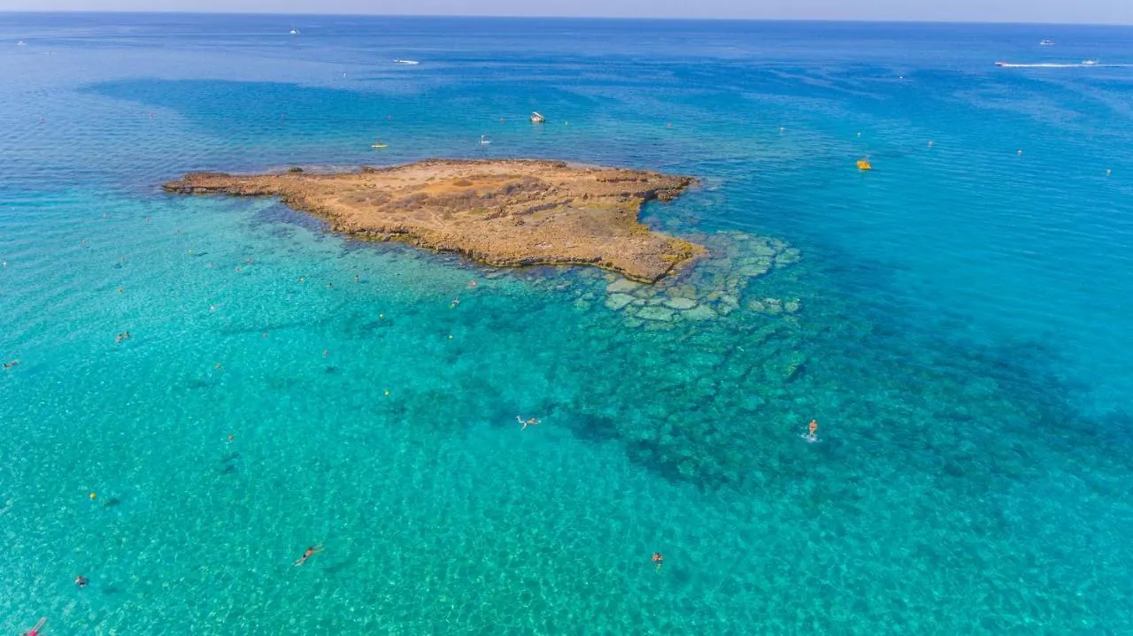Odessa Beach Hotel Protaras 4*,