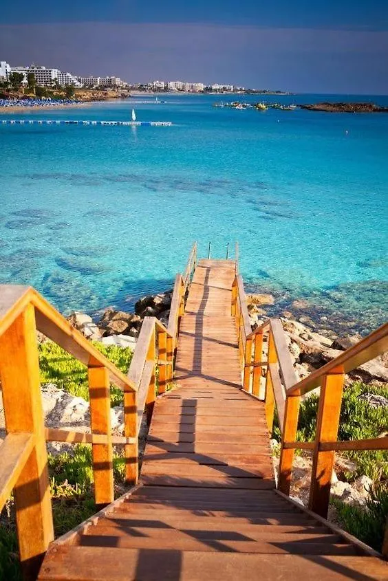 Odessa Beach Hotel Protaras
