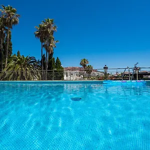 https://villa-rosa-manilva.es-andalucia.com