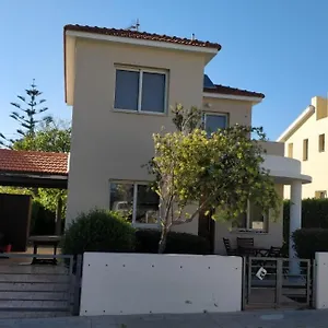 https://sunrise-villa.larnacahotels.org