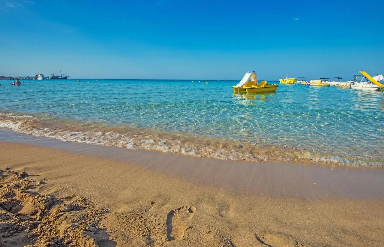 ****  Odessa Beach Hotel Protaras Cyprus